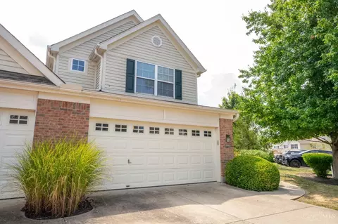2010 Commons Circle Dr, Batavia, OH 45103 photo 4