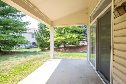 2010 Commons Circle Dr, Batavia, OH 45103 photo 57