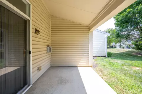 2010 Commons Circle Dr, Batavia, OH 45103 photo 56