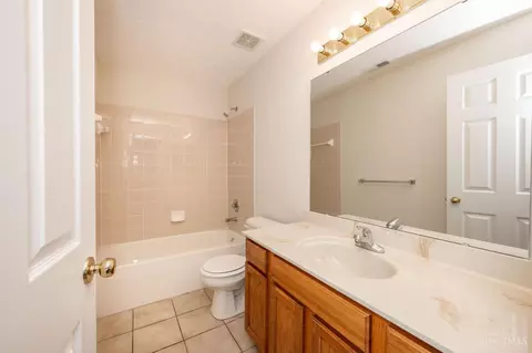 2010 Commons Circle Dr, Batavia, OH 45103 photo 43