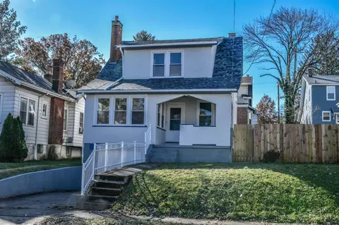2537 Ridgeland Pl, Cincinnati, OH 45212