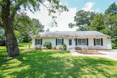 1550 Meadowbrook Dr, Loveland, OH 45140