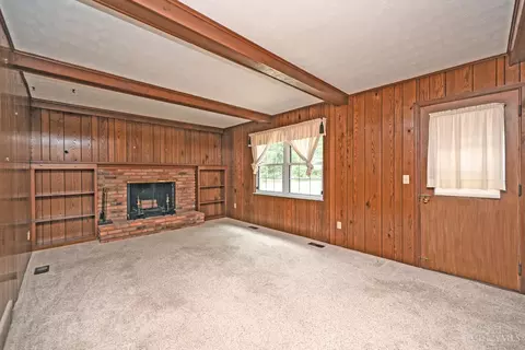 Living - 6302 Stirrup Rd, Cincinnati, OH 45244 photo 5 of 9
