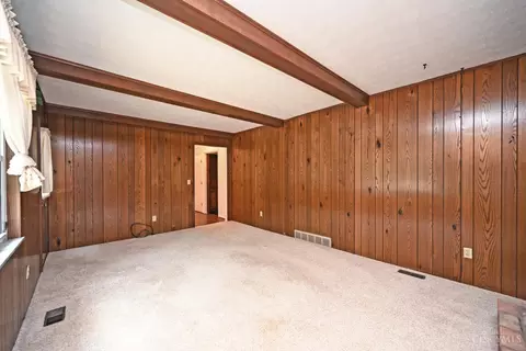 Living - 6302 Stirrup Rd, Cincinnati, OH 45244 photo 8 of 9