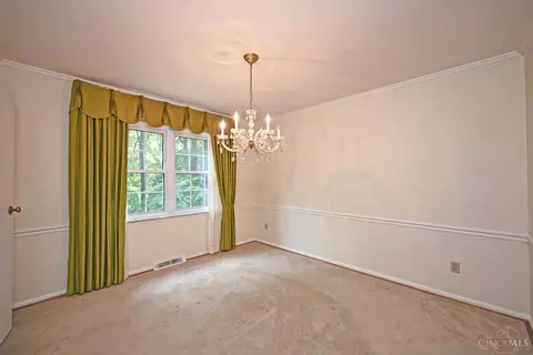 Dining - 6302 Stirrup Rd, Cincinnati, OH 45244 photo 1 of 3