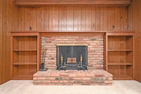 Living - 6302 Stirrup Rd, Cincinnati, OH 45244 photo 7 of 9
