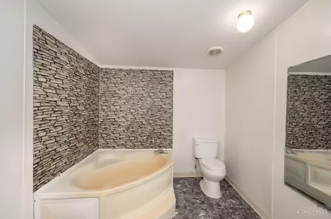 102 Penquite Rd, Blanchester, OH 45107 photo 7