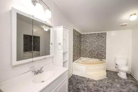 102 Penquite Rd, Blanchester, OH 45107 photo 6