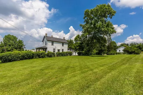 Exterior - 10164 Wayne Ave, Woodlawn, OH 45215 photo 7 of 8