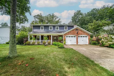 10721 Wellerwoods Dr, Montgomery, OH 45242