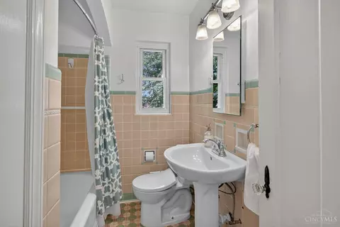 6325 Fairhurst Ave, Cincinnati, OH 45213 photo 27