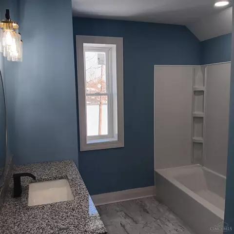 3064 Mchenry Ave, Cincinnati, OH 45211 photo 17