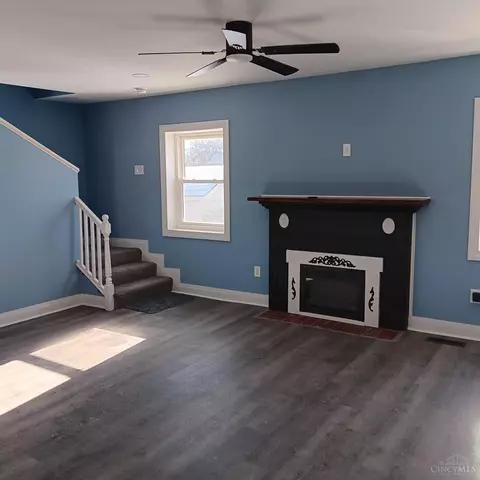 3064 Mchenry Ave, Cincinnati, OH 45211 photo 2