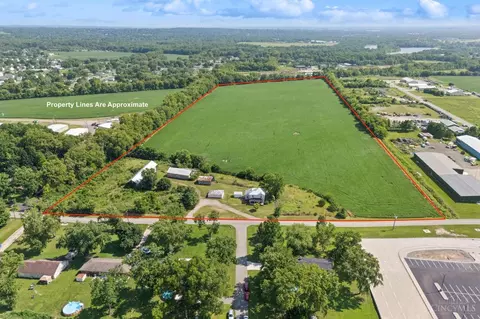 8803 Thomas Rd, Middletown, OH 45042