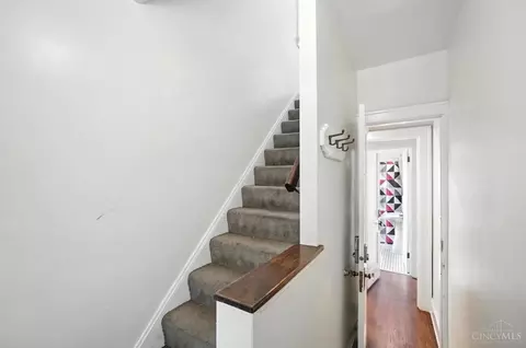 140 Warner St, Cincinnati, OH 45219 photo 5