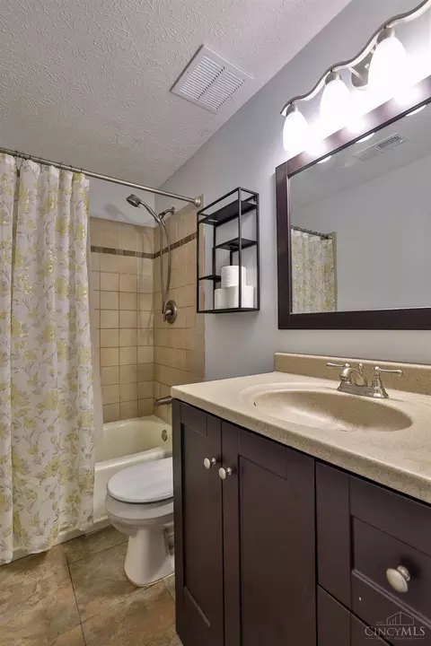 3517 W Fork Rd, Cincinnati, OH 45211 photo 24