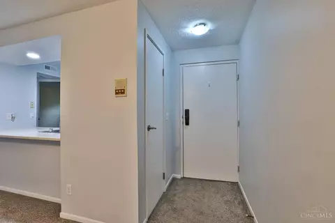3517 W Fork Rd, Cincinnati, OH 45211 photo 4