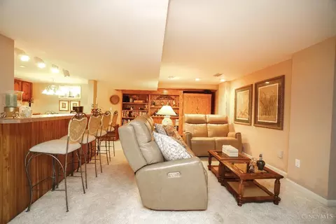 645 Brandy Way, Cincinnati, OH 45244 photo 44