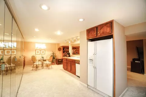 645 Brandy Way, Cincinnati, OH 45244 photo 37