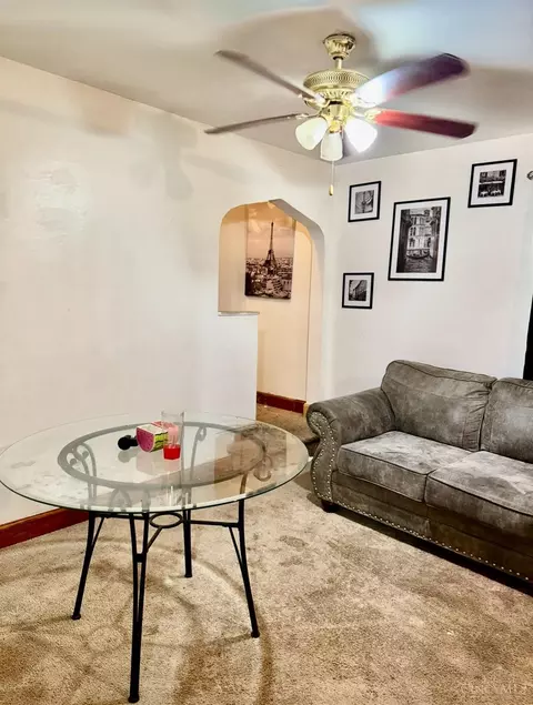 Living - 1622 Atson Ln, Cincinnati, OH 45205 photo 3 of 3