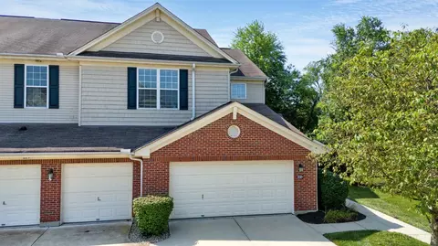 9530 Greenery Ct, Loveland, OH 45140