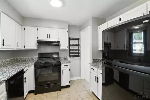 Kitchen - 7273 Chetbert Dr, Cincinnati, OH 45236 photo 2 of 4