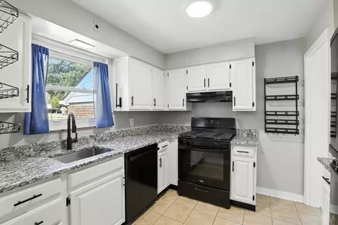 Kitchen - 7273 Chetbert Dr, Cincinnati, OH 45236 photo 1 of 4