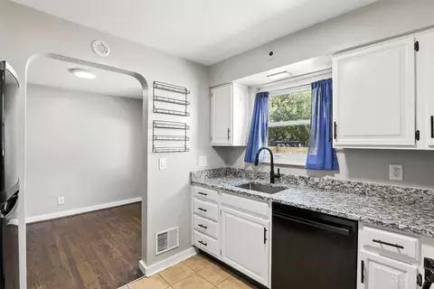 Kitchen - 7273 Chetbert Dr, Cincinnati, OH 45236 photo 4 of 4