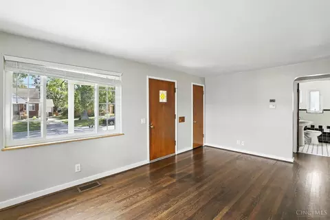 Living - 7273 Chetbert Dr, Cincinnati, OH 45236 photo 4 of 4