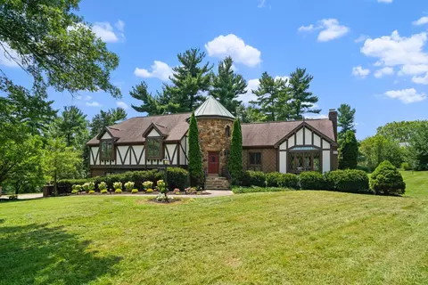 6003 Cleves Warsaw Pike, Cincinnati, OH 45233