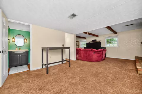 686 Loda Dr, Cincinnati, OH 45245 photo 32
