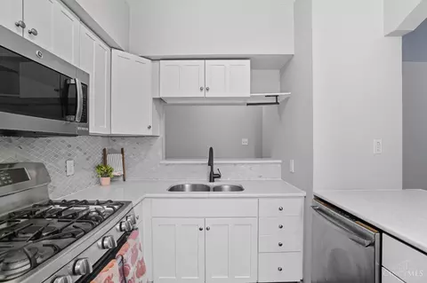 3575 Potomac Ave, Cincinnati, OH 45208 photo 20