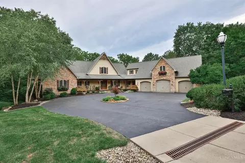 1010 Spindletop Hl, Cincinnati, OH 45245