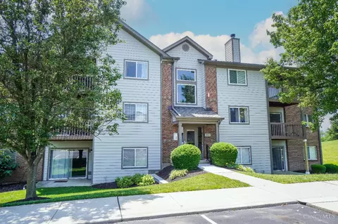 8919 Eagleview Dr, West Chester, OH 45069