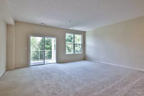 1031 Lost Xing, Cincinnati, OH 45231 photo 4