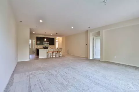1031 Lost Xing, Cincinnati, OH 45231 photo 5
