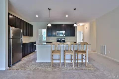 1031 Lost Xing, Cincinnati, OH 45231 photo 9