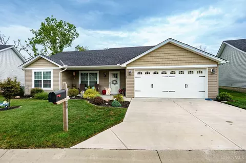 20 Persimmon Dr, Hamilton, OH 45013