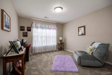Bedroom - 20 Persimmon Dr, Hamilton, OH 45013 photo 5 of 5