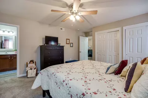 Bedroom - 20 Persimmon Dr, Hamilton, OH 45013 photo 2 of 5