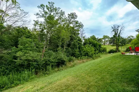 Exterior - 20 Persimmon Dr, Hamilton, OH 45013 photo 3 of 3