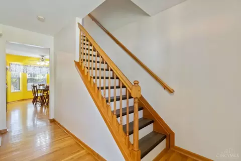 990 Vixen Dr, Cincinnati, OH 45245 photo 5
