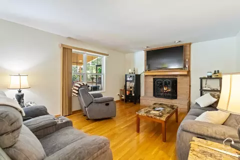 990 Vixen Dr, Cincinnati, OH 45245 photo 6