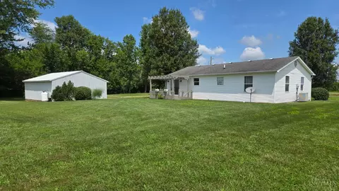 Exterior - 6577 Taylor Pike, Blanchester, OH 45107 photo 7 of 16