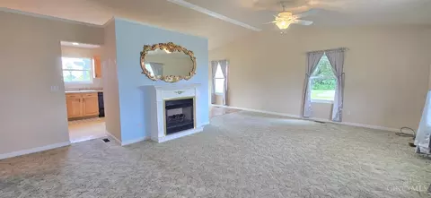 Living - 6577 Taylor Pike, Blanchester, OH 45107 photo 2 of 4