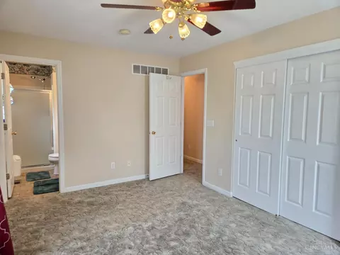 Bedroom - 6577 Taylor Pike, Blanchester, OH 45107 photo 3 of 11