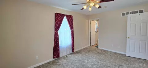 Bedroom - 6577 Taylor Pike, Blanchester, OH 45107 photo 2 of 11