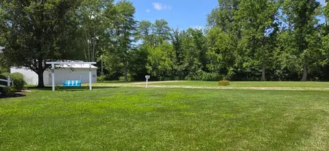 Exterior - 6577 Taylor Pike, Blanchester, OH 45107 photo 13 of 16