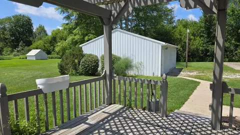 Exterior - 6577 Taylor Pike, Blanchester, OH 45107 photo 10 of 16
