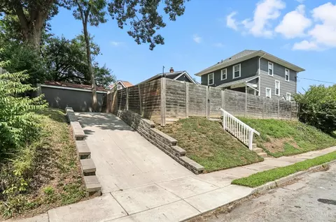 Exterior - 5635 Ridge Ave, Cincinnati, OH 45213 photo 9 of 9